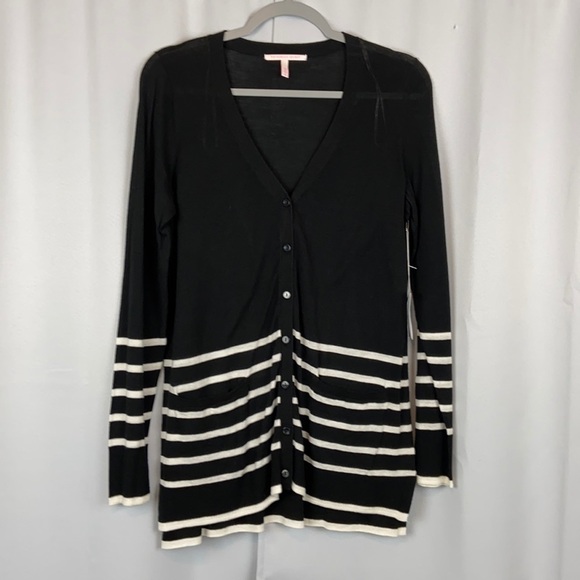 Victoria’s Secret V-Neck Lightweight Cardigan Sweater black white Large NWOT - Picture 1 of 11